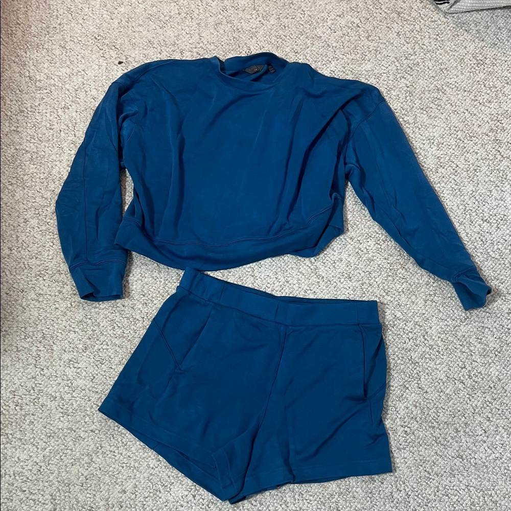 Danskin Vibrant Blue Activewear Set